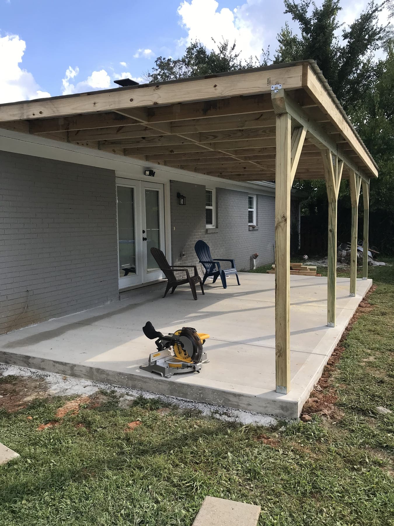 Covered outdoor living room and patio built in Somerset, KY